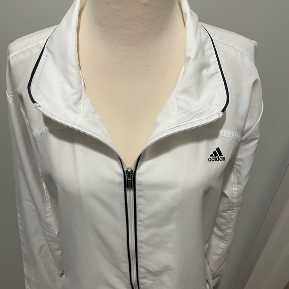 Adidas Lightweight Full Zip Jacket With Zip-Up Pockets - Picture 4 of 7